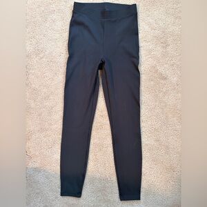 Alo Black Pinstripe High-Waist Leggings
XS